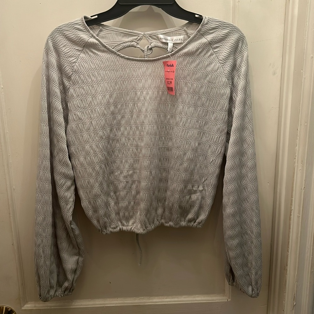Sincerely Jules long sleeve textured M crop top open back soft gray